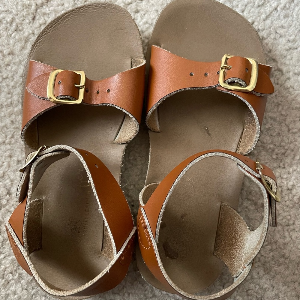 Sun-San tan sandals, size 10